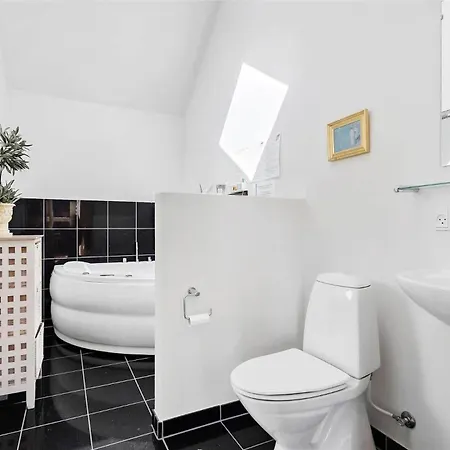 738-hvide-sande-slusen-38 بيت للعطل